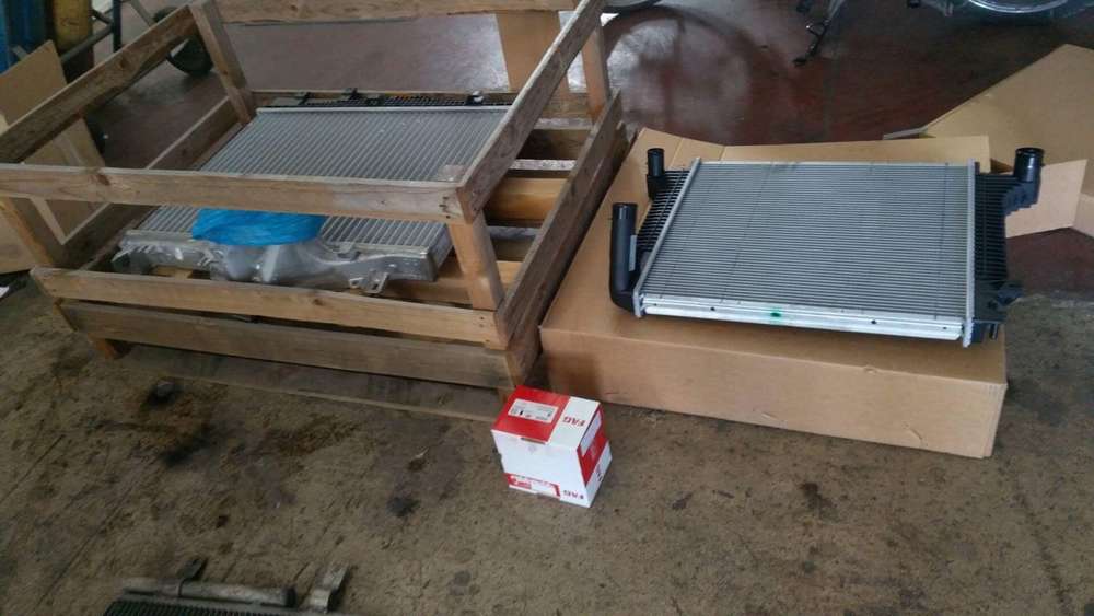 Αλλαγή σε Ψυγεία Φορτηγών Γεραλής Service Φορτηγών, Ευθυγράμμιση, Ζυγοστάθμιση, Service Φορτηγών, Service Αυτοκινήτων, Κινητό Συνεργείο, Διαγνωστικός Έλεγχος , Έλεγχος ΚΤΕΟ, Διαγνωστικός Έλεγχος Φορτηγών, Διαγνωστικός Έλεγχος Αυτοκινήτων, Φρένα Φορτηγών, Φρένα Αυτοκινήτων, Σασμάν / Δίσκο Πλατώ Φορτηγών