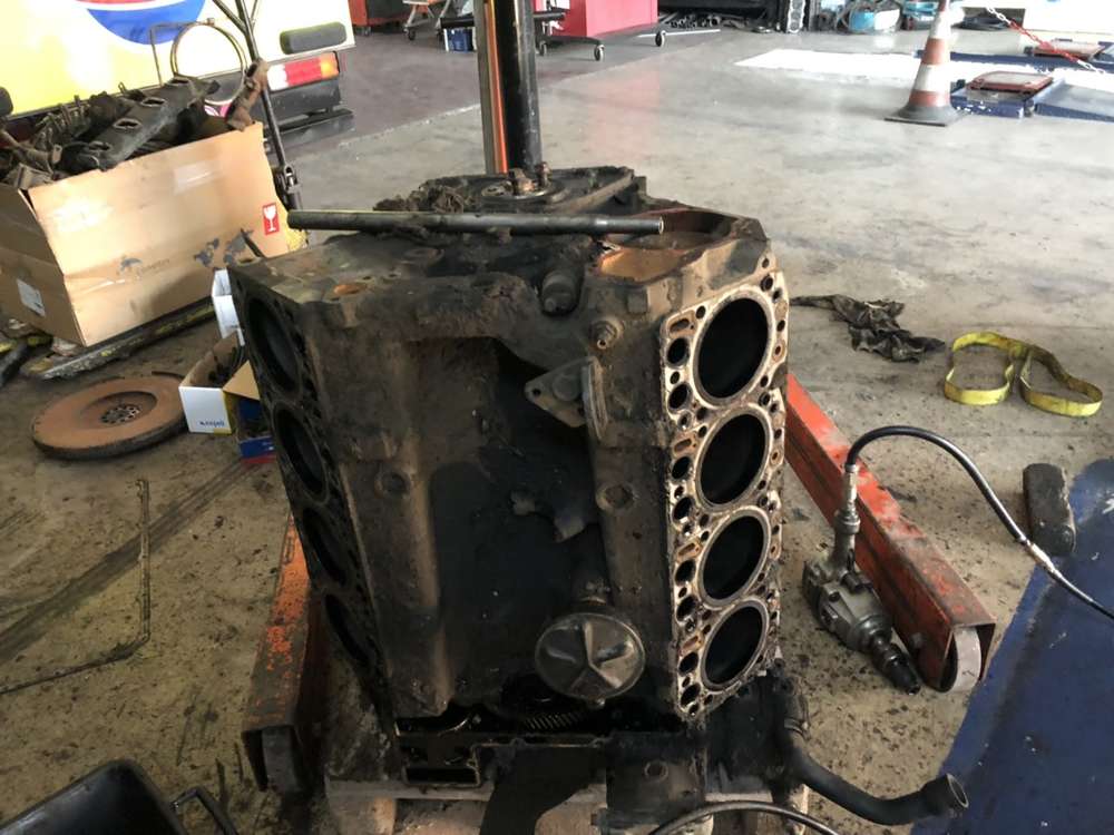 Επισκευή Μηχανής V8 Γεραλής Service Φορτηγών, Ευθυγράμμιση, Ζυγοστάθμιση, Service Φορτηγών, Service Αυτοκινήτων, Κινητό Συνεργείο, Διαγνωστικός Έλεγχος , Έλεγχος ΚΤΕΟ, Διαγνωστικός Έλεγχος Φορτηγών, Διαγνωστικός Έλεγχος Αυτοκινήτων, Φρένα Φορτηγών, Φρένα Αυτοκινήτων, Σασμάν / Δίσκο Πλατώ Φορτηγών