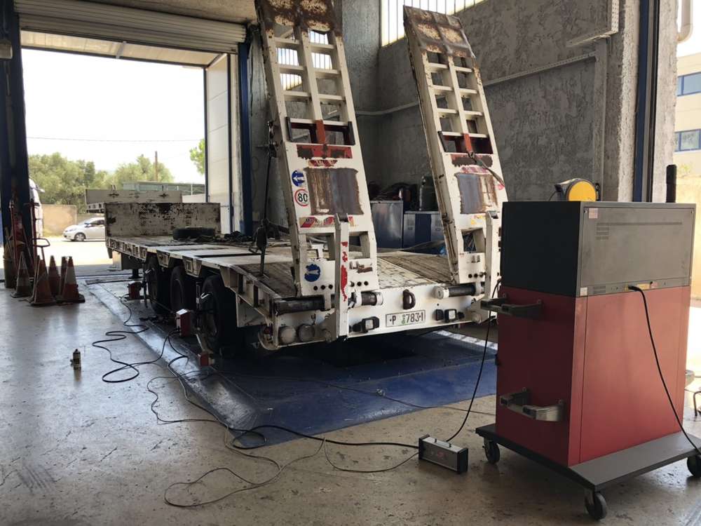 Ευθυγράμμιση Νταλίκας Γεραλής Service Φορτηγών, Ευθυγράμμιση, Ζυγοστάθμιση, Service Φορτηγών, Service Αυτοκινήτων, Κινητό Συνεργείο, Διαγνωστικός Έλεγχος , Έλεγχος ΚΤΕΟ, Διαγνωστικός Έλεγχος Φορτηγών, Διαγνωστικός Έλεγχος Αυτοκινήτων, Φρένα Φορτηγών, Φρένα Αυτοκινήτων, Σασμάν / Δίσκο Πλατώ Φορτηγών