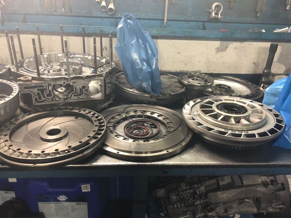 Τρικουβέρτο απο αυτόματο σασμάν  Γεραλής Service Φορτηγών, Ευθυγράμμιση, Ζυγοστάθμιση, Service Φορτηγών, Service Αυτοκινήτων, Κινητό Συνεργείο, Διαγνωστικός Έλεγχος , Έλεγχος ΚΤΕΟ, Διαγνωστικός Έλεγχος Φορτηγών, Διαγνωστικός Έλεγχος Αυτοκινήτων, Φρένα Φορτηγών, Φρένα Αυτοκινήτων, Σασμάν / Δίσκο Πλατώ Φορτηγών