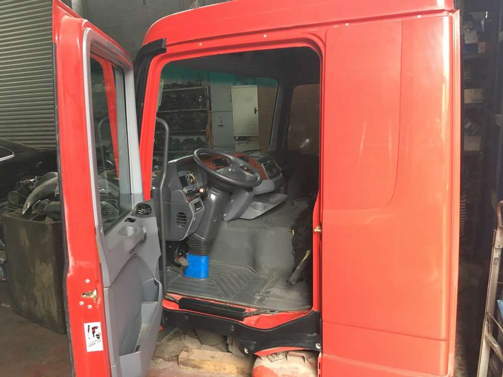 Πωλείται καμπίνα Actros MB2 Γεραλής Service Φορτηγών, Ευθυγράμμιση, Ζυγοστάθμιση, Service Φορτηγών, Service Αυτοκινήτων, Κινητό Συνεργείο, Διαγνωστικός Έλεγχος , Έλεγχος ΚΤΕΟ, Διαγνωστικός Έλεγχος Φορτηγών, Διαγνωστικός Έλεγχος Αυτοκινήτων, Φρένα Φορτηγών, Φρένα Αυτοκινήτων, Σασμάν / Δίσκο Πλατώ Φορτηγών