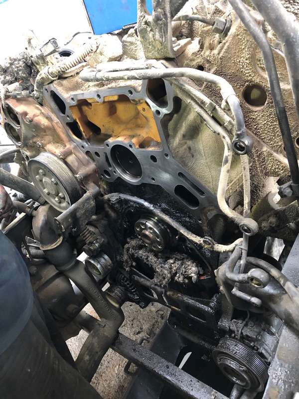 Ψυγείο Λαδιού Actros Γεραλής Service Φορτηγών, Ευθυγράμμιση, Ζυγοστάθμιση, Service Φορτηγών, Service Αυτοκινήτων, Κινητό Συνεργείο, Διαγνωστικός Έλεγχος , Έλεγχος ΚΤΕΟ, Διαγνωστικός Έλεγχος Φορτηγών, Διαγνωστικός Έλεγχος Αυτοκινήτων, Φρένα Φορτηγών, Φρένα Αυτοκινήτων, Σασμάν / Δίσκο Πλατώ Φορτηγών