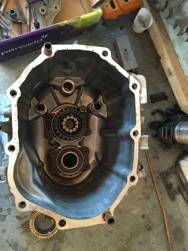 Επισκευασμένο καπάκι σασμάν Γεραλής Service Φορτηγών, Ευθυγράμμιση, Ζυγοστάθμιση, Service Φορτηγών, Service Αυτοκινήτων, Κινητό Συνεργείο, Διαγνωστικός Έλεγχος , Έλεγχος ΚΤΕΟ, Διαγνωστικός Έλεγχος Φορτηγών, Διαγνωστικός Έλεγχος Αυτοκινήτων, Φρένα Φορτηγών, Φρένα Αυτοκινήτων, Σασμάν / Δίσκο Πλατώ Φορτηγών