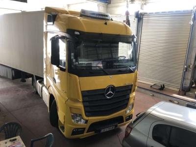 Επισκευή σε φορτηγό Actros Γεραλής Service Φορτηγών, Ευθυγράμμιση, Ζυγοστάθμιση, Service Φορτηγών, Service Αυτοκινήτων, Κινητό Συνεργείο, Διαγνωστικός Έλεγχος , Έλεγχος ΚΤΕΟ, Διαγνωστικός Έλεγχος Φορτηγών, Διαγνωστικός Έλεγχος Αυτοκινήτων, Φρένα Φορτηγών, Φρένα Αυτοκινήτων, Σασμάν / Δίσκο Πλατώ Φορτηγών