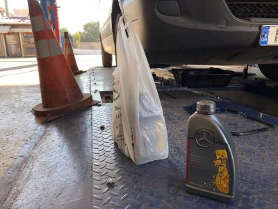 Λάδια Mercedes Γεραλής Service Φορτηγών, Ευθυγράμμιση, Ζυγοστάθμιση, Service Φορτηγών, Service Αυτοκινήτων, Κινητό Συνεργείο, Διαγνωστικός Έλεγχος , Έλεγχος ΚΤΕΟ, Διαγνωστικός Έλεγχος Φορτηγών, Διαγνωστικός Έλεγχος Αυτοκινήτων, Φρένα Φορτηγών, Φρένα Αυτοκινήτων, Σασμάν / Δίσκο Πλατώ Φορτηγών